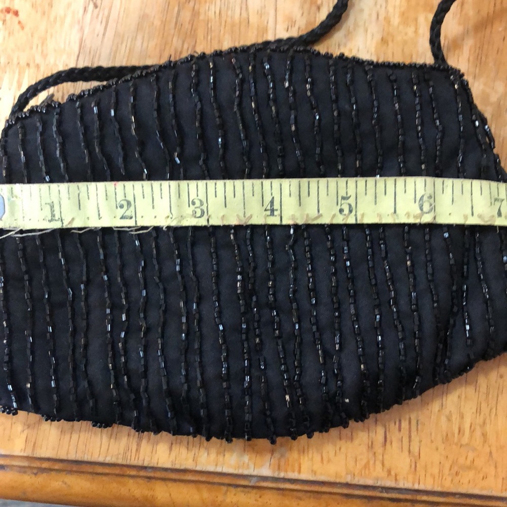 Small beaded and sequined purse. - Picture 6 of 7